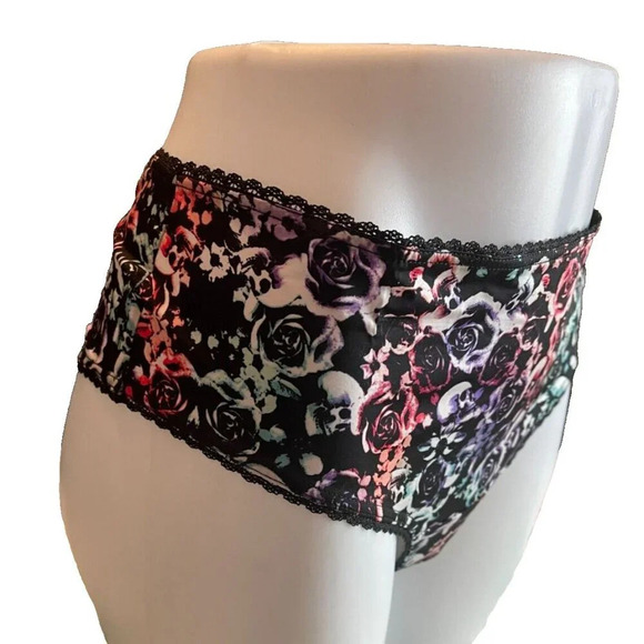Torrid 1 Black Rose Skull Print Scallop Lace Trim Caged Back Hipster Panties - Picture 3 of 5